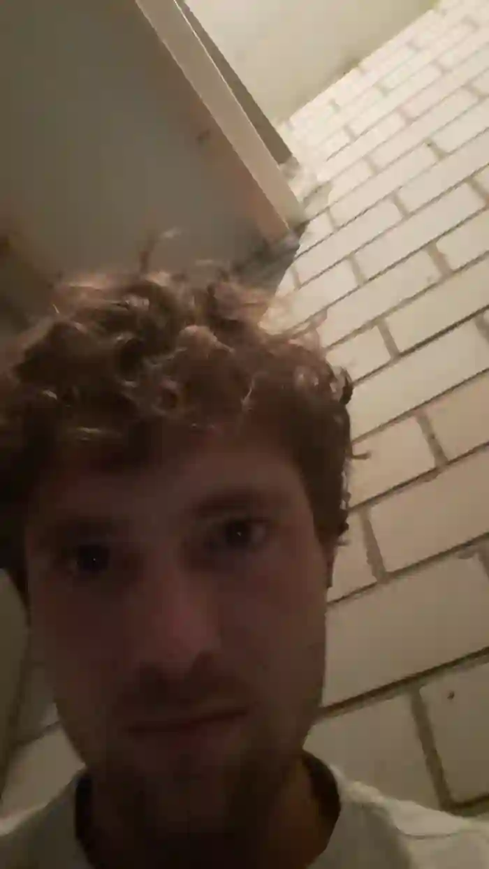 Moesbi