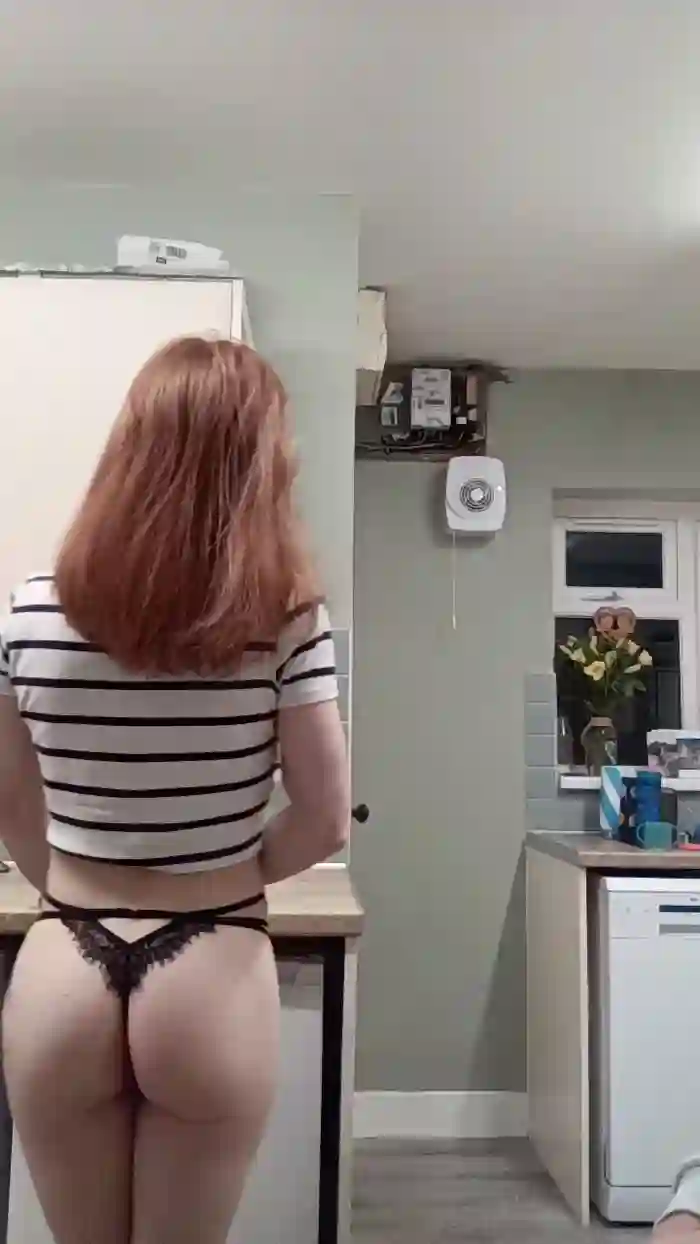 Housewife_Kirst