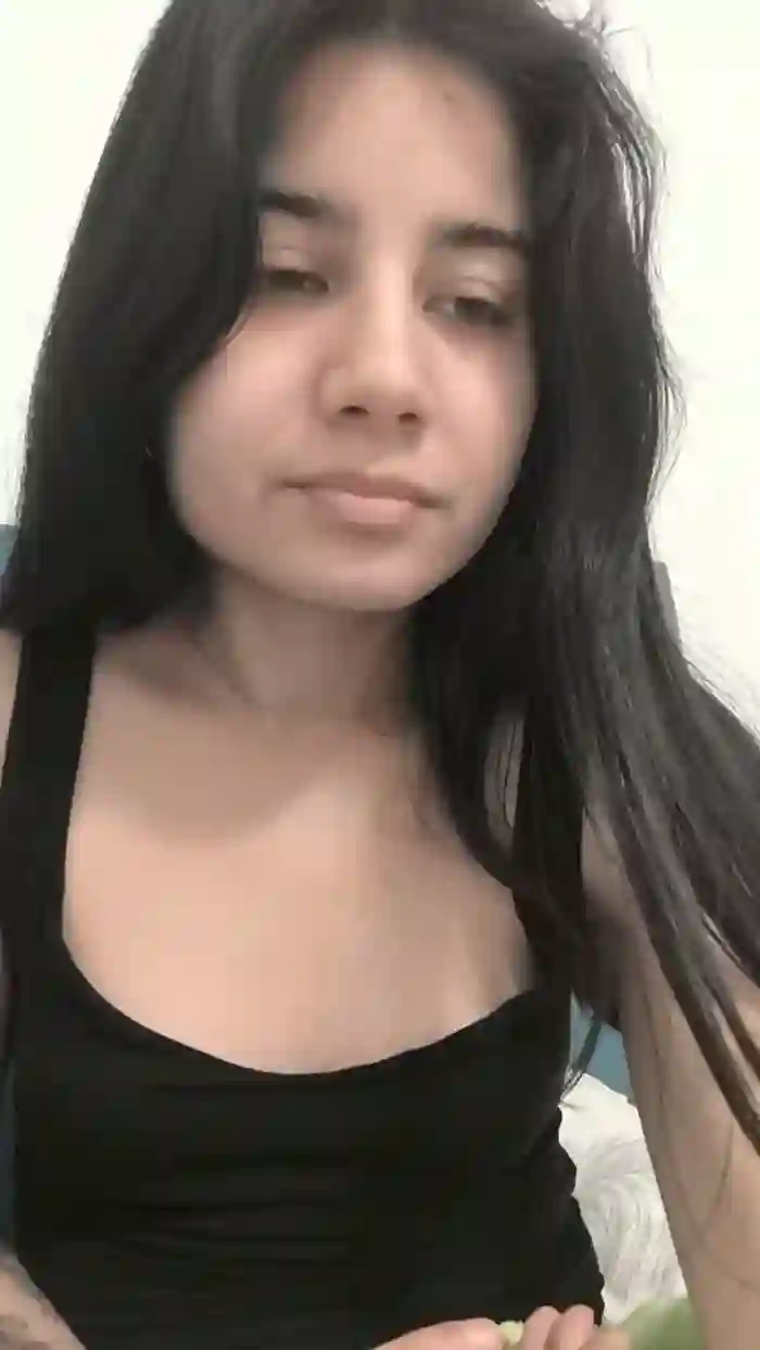 Lizzylovepetite