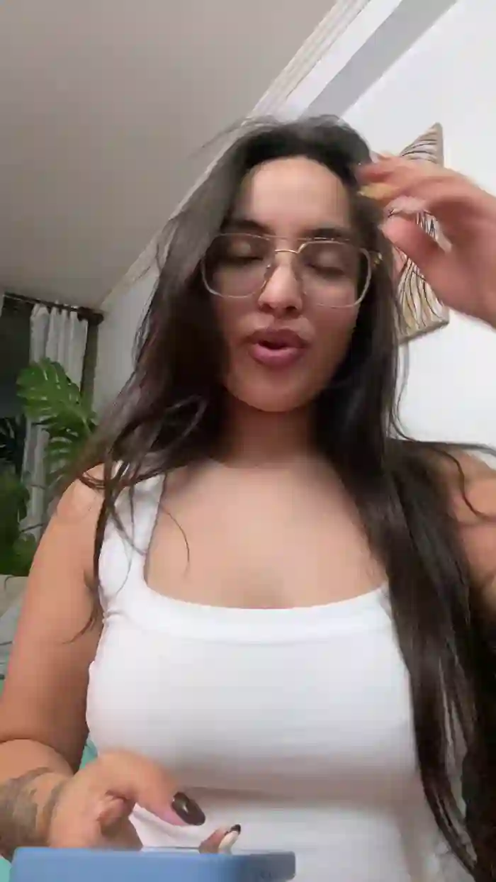Latinaakita4