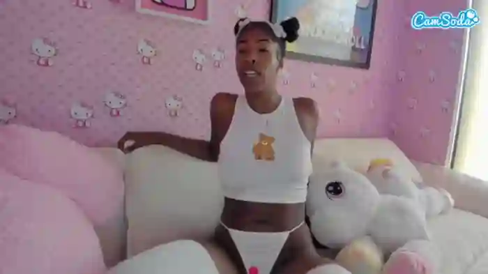 naomisimone