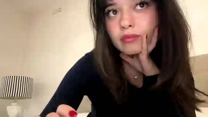 sarah_heart_aus