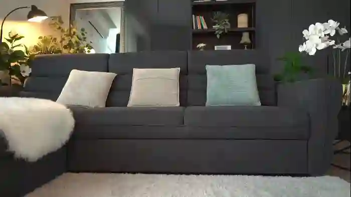 e_______