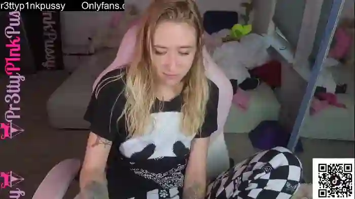 pr3ttyp1nkpussy