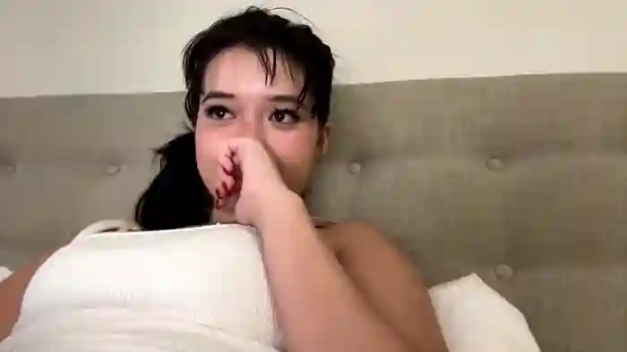 sarah_heart_aus