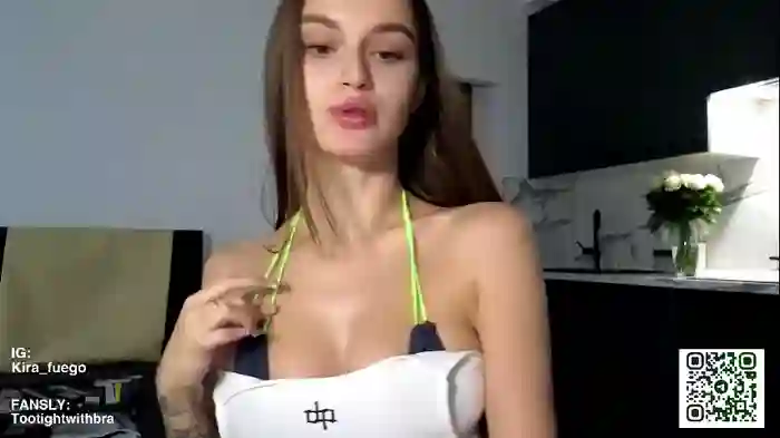 tootightwithbra