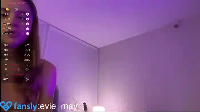 evie_may