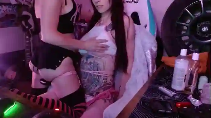 thighsnacks