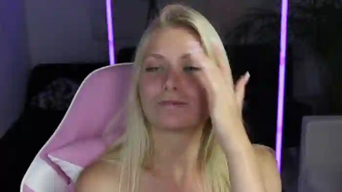 crystal_blond