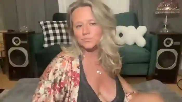 horniesthousewife