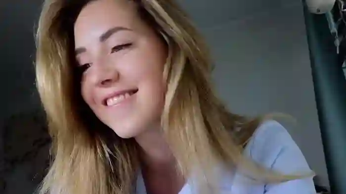 emmi_rosee