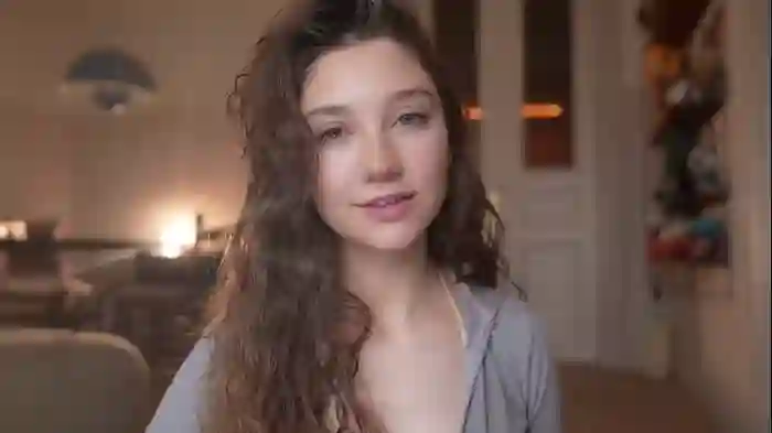 mia_elfie