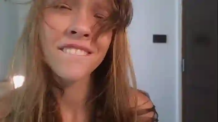 _demi_dee_