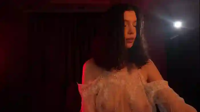 sophia_lean