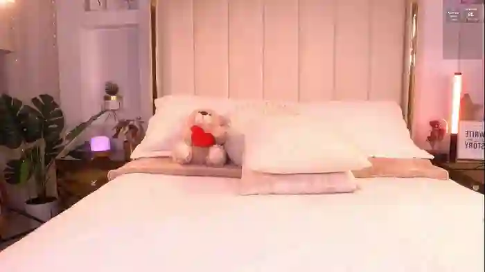 sary_hott
