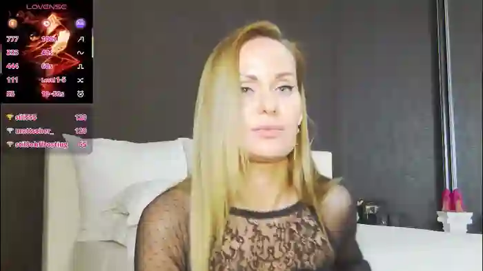 hefner_girl