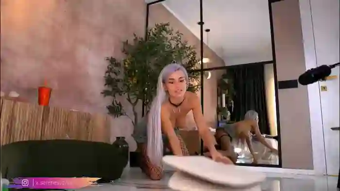 serene_sophiex
