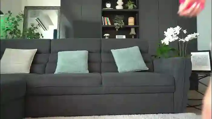e_______