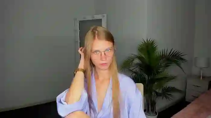 phoebepaw