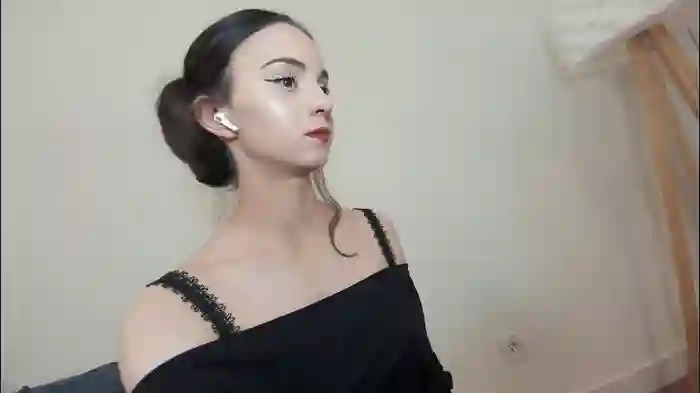 ehotlovea