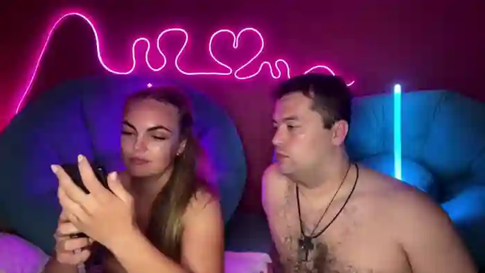 deeplookscouple