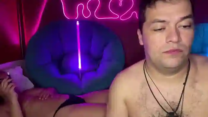 deeplookscouple