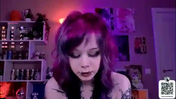 _lollyshy_