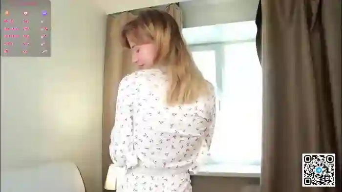 baby_blonde__