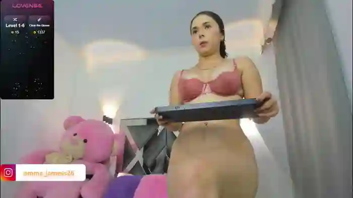 emma_jamess