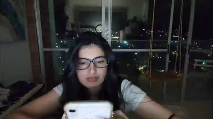 hollyshit_