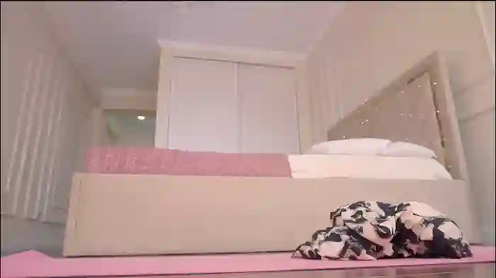 lori_leen