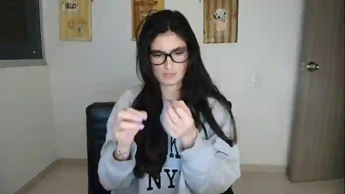 hollyshit_