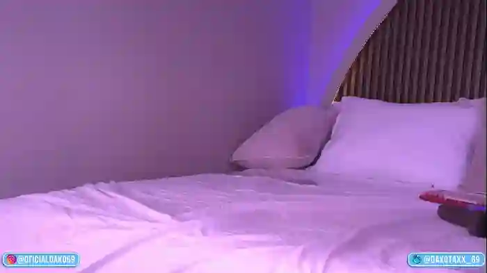 dakota_leex