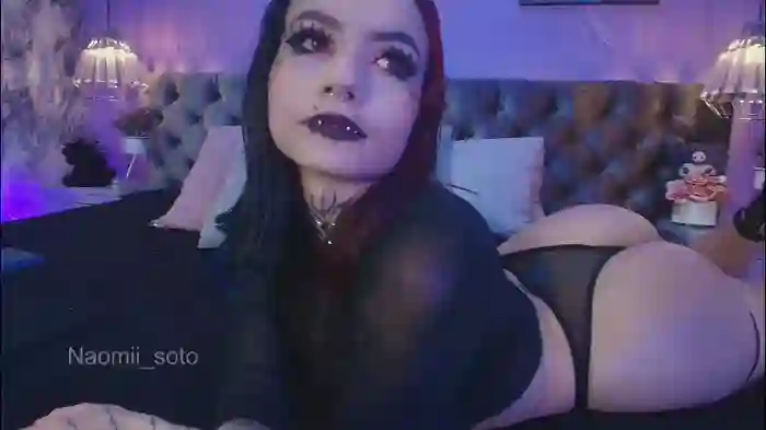 naomii_soto