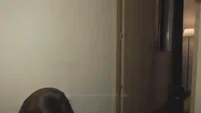 stripper_ella