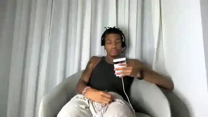 blackbulltitus