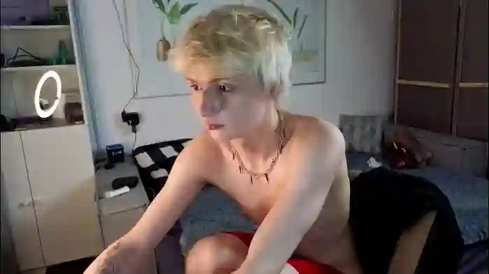 kessy_white