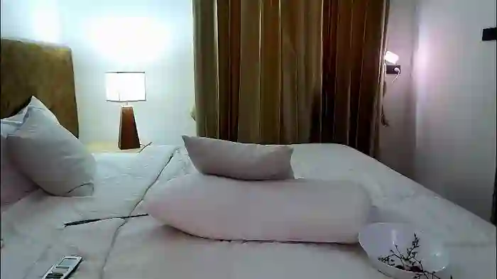 _demi_dee_