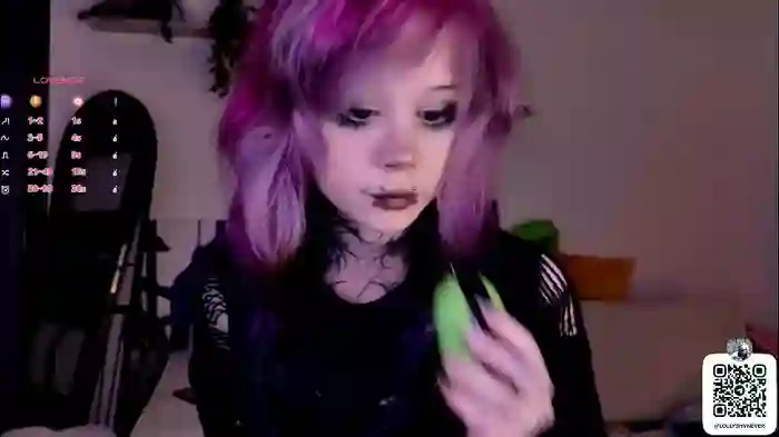 _lollyshy_