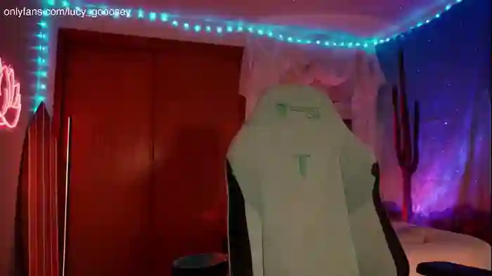 lucy_gooosey