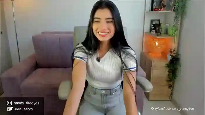 lucia_sandy