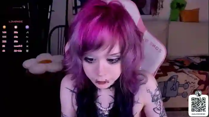 _lollyshy_