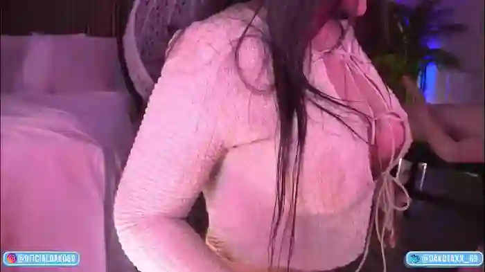 dakota_leex
