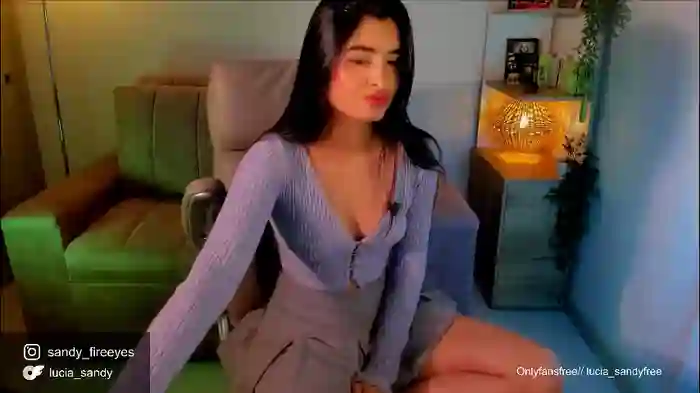 lucia_sandy