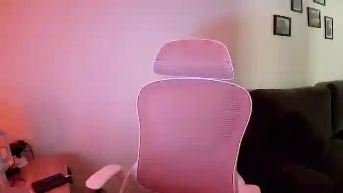 nickyselene