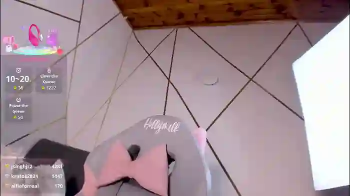 holly__milk