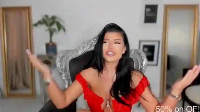 moniqueeass