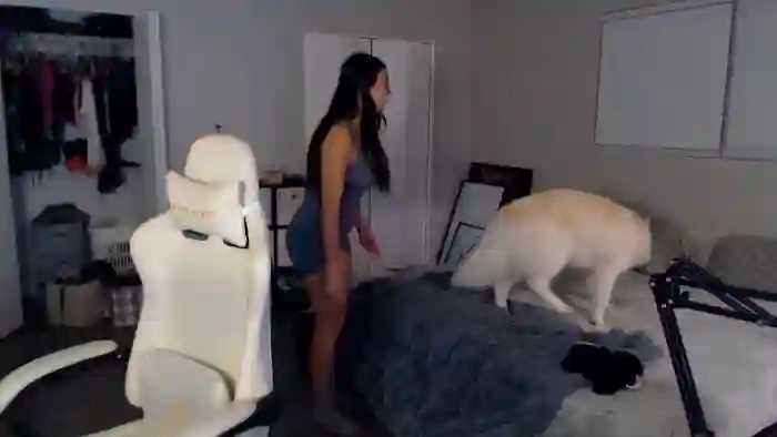 zoeemonroe