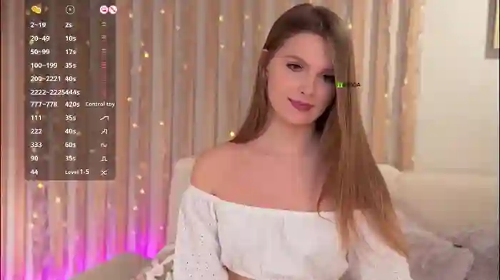 elliemoore_