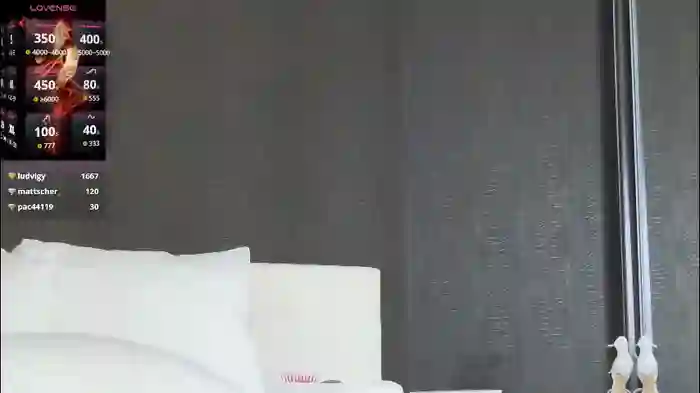 hefner_girl